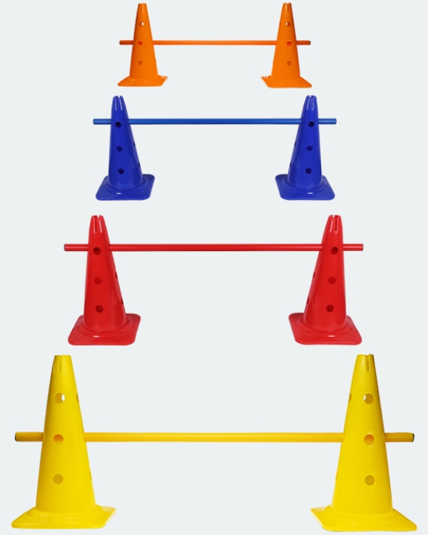 4 x Ke­gel­hür­de 40 cm im Set mit Stan­ge 100 cm, in 4 Far­ben